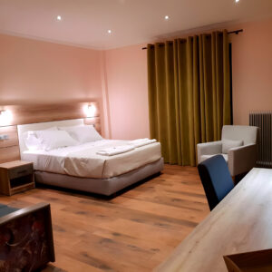 Room-Luxury03-Img01